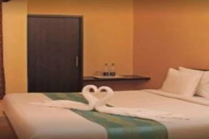 Room 2 of 14