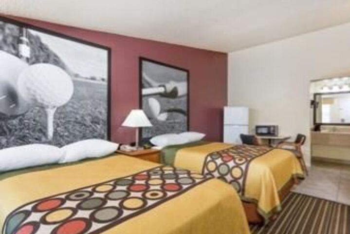 Room 22 of 49