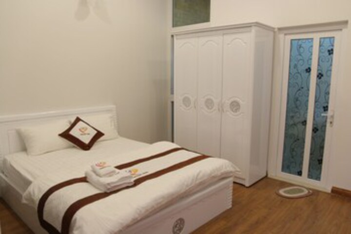 Trinh Nhi Hotel