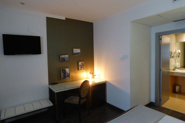 Room 39 of 193