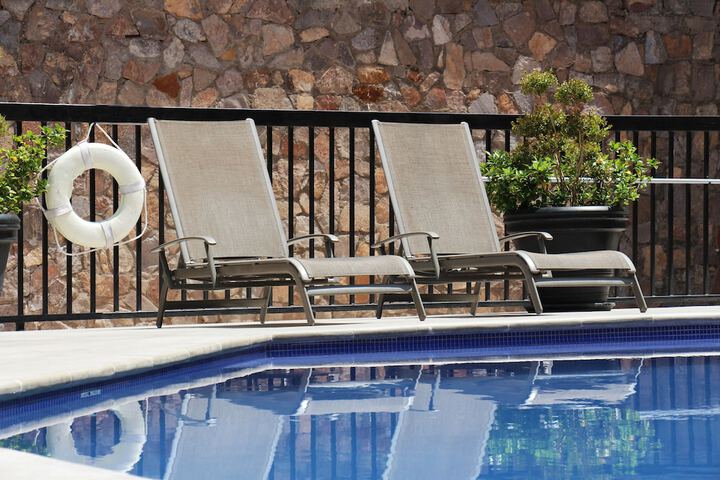 Hotel Pool