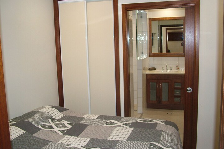 Room 21 of 35