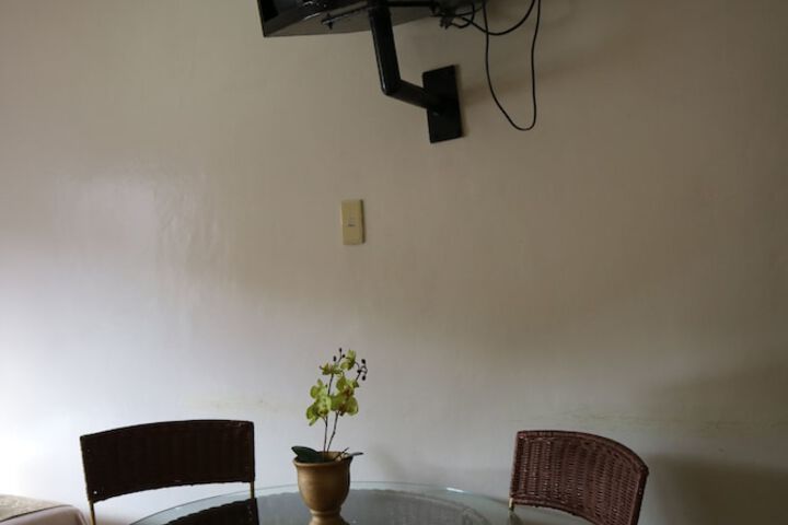 Room 5 of 26