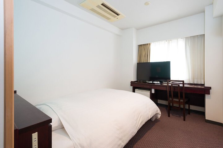 Room 7 of 20