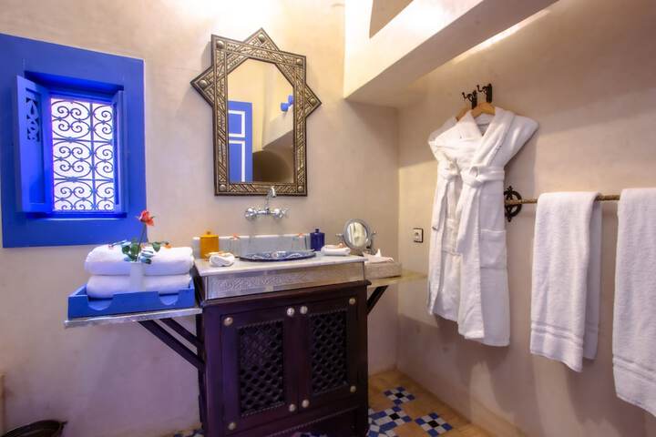 Room 80 of 105