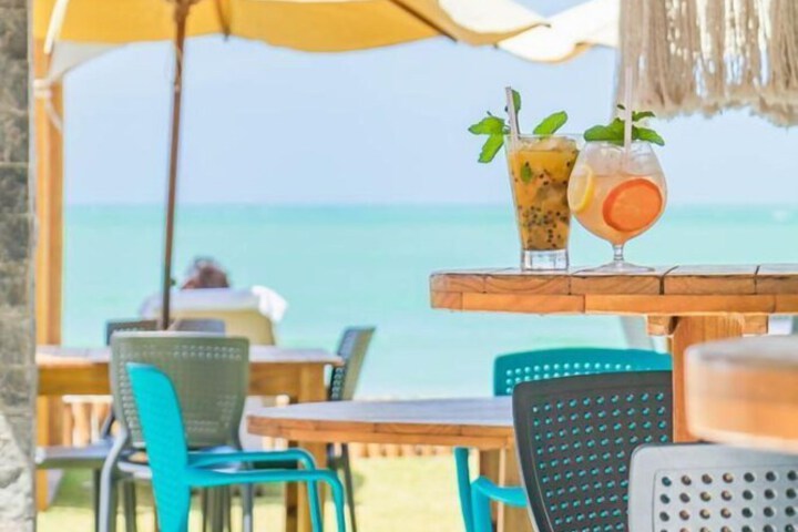 Beach bar