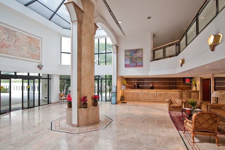 Guest Lobby