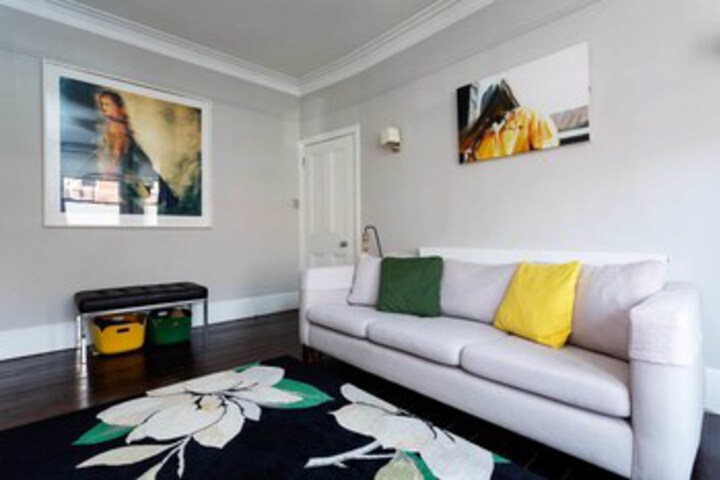Room 8 of 26