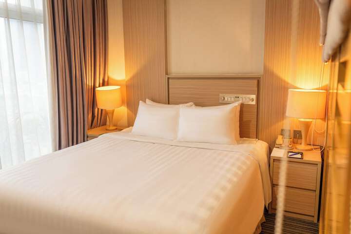 Room 50 of 184
