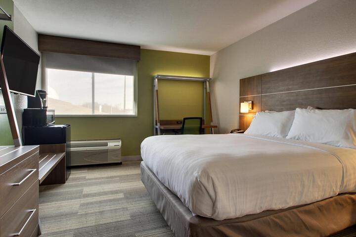 Standard | King Bed (21 of 32)