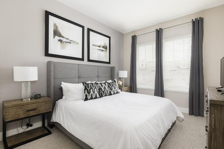 Room 7 of 29