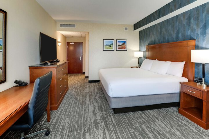 Room 15 of 72