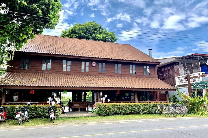 Riverhouse Hotel - The Teak House
