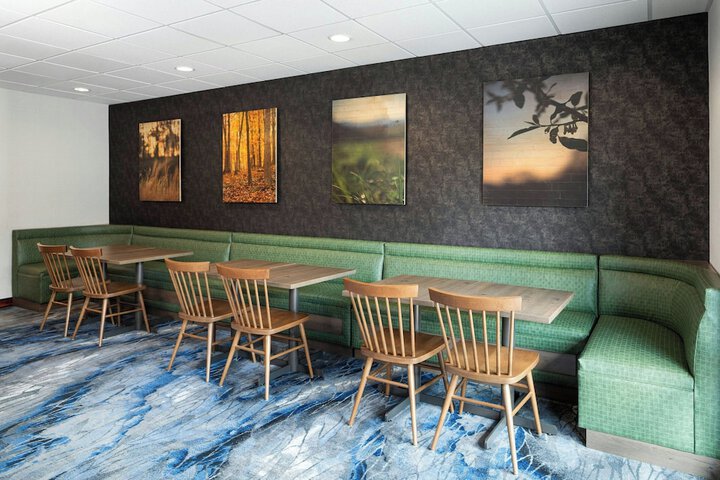 Breakfast/Coffee Service 35 of 43