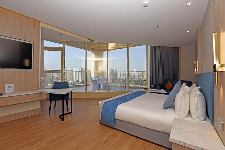 Room 30 of 51