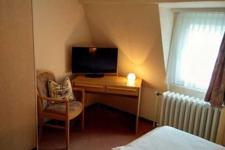 Room 18 of 44