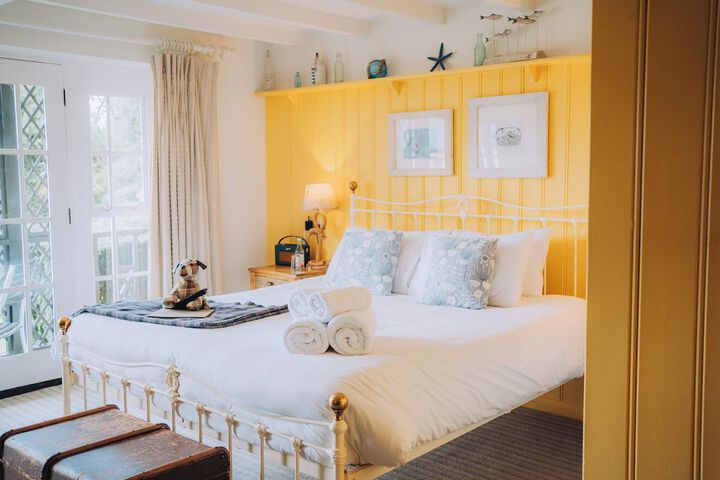 Room 7 of 25