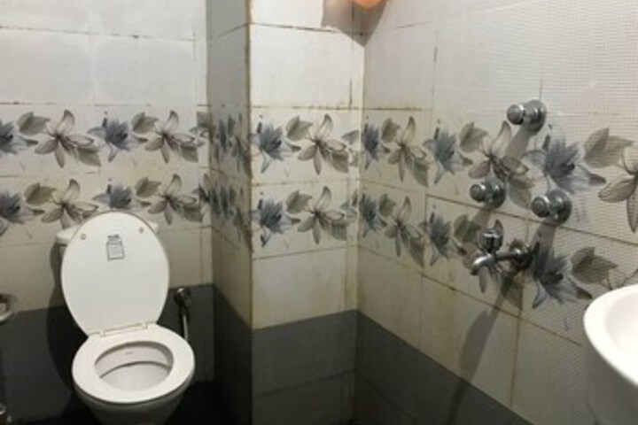 Room 3 of 11