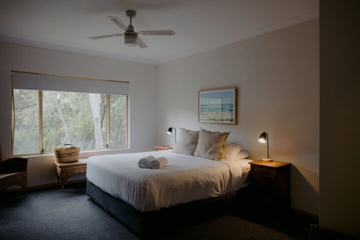 Room 3 of 36