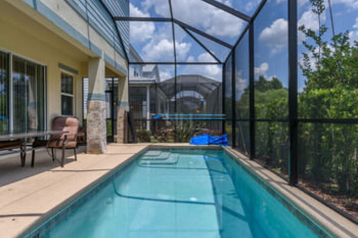 Pool 104 of 112
