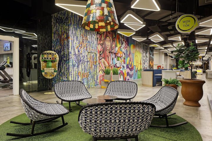 Entrance & Lobby