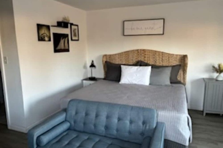 Room 16 of 44