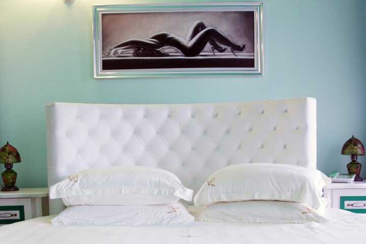 Room 22 of 40