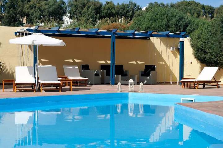 Pools & Facilities