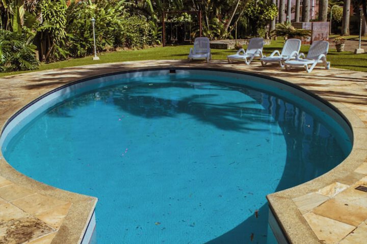 Pool 16 of 28