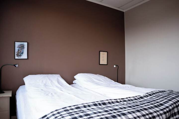 Room 17 of 32