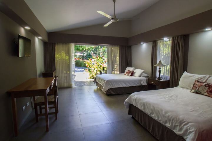 Room 4 of 22