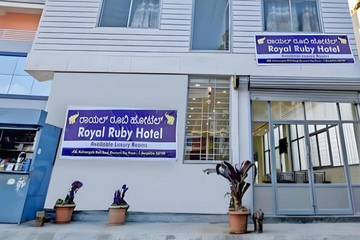Hotel Royal Ruby by WB Inn