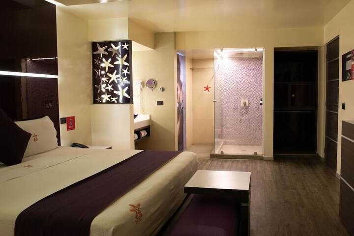 Room 19 of 42