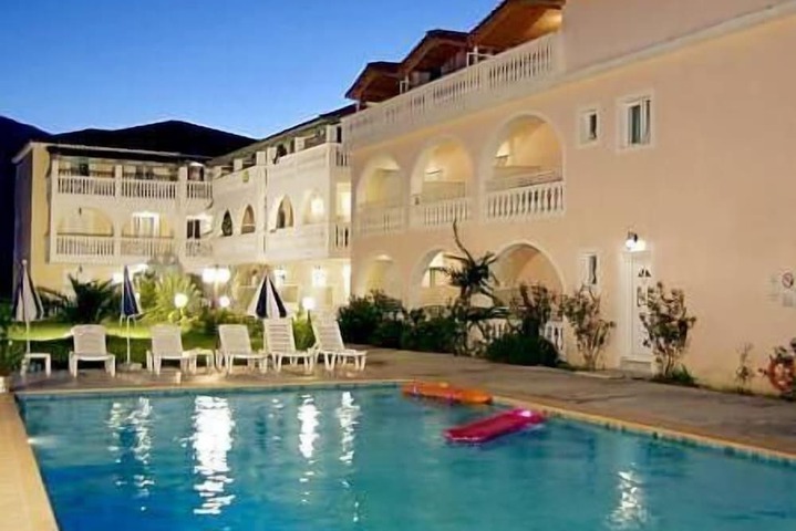 Hotel with Pool