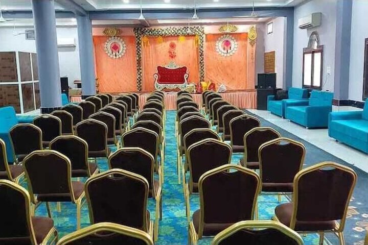 Ballroom/Hall 24 of 50