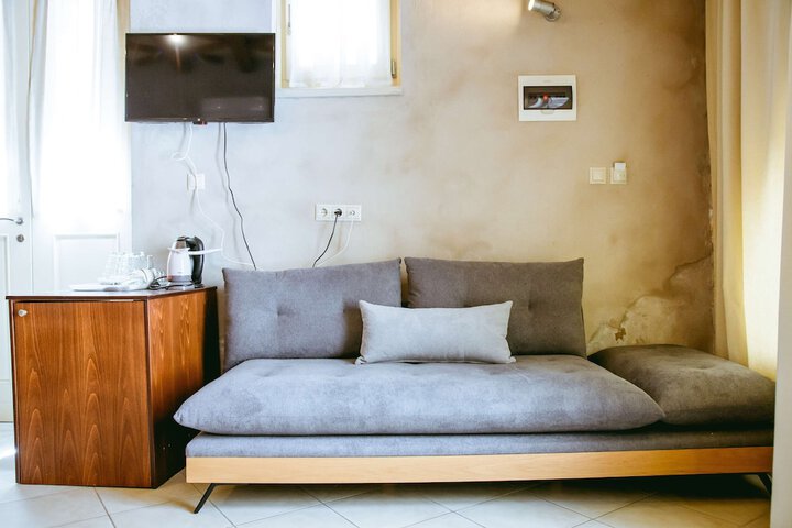 Room 25 of 148