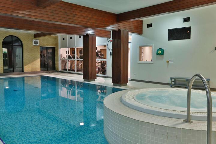 Hotel with Pool
