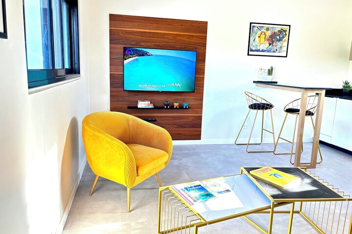 Room 61 of 164