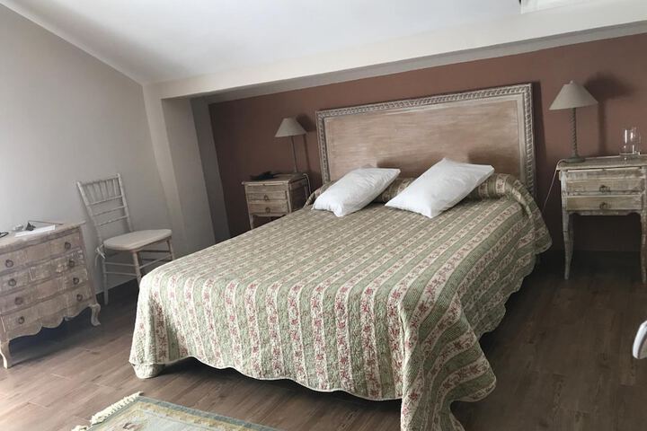 Room 22 of 40