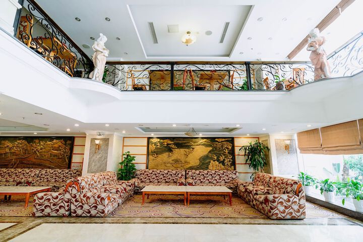 Hotel Interior 10 of 119