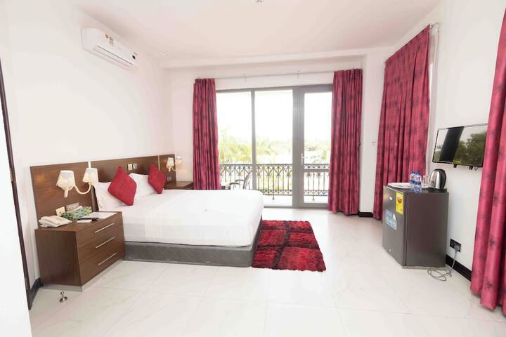Room 5 of 23