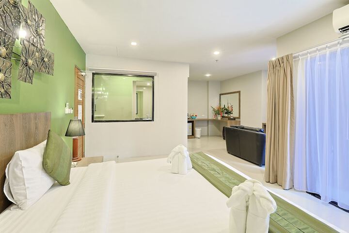 Room 14 of 67