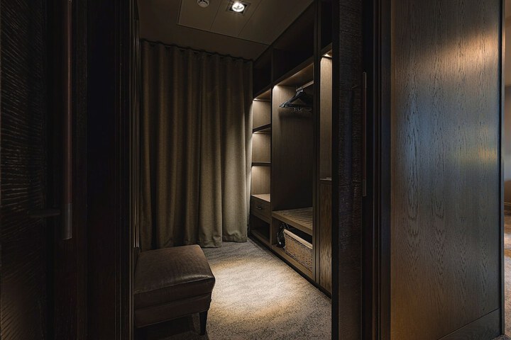 Room 29 of 132