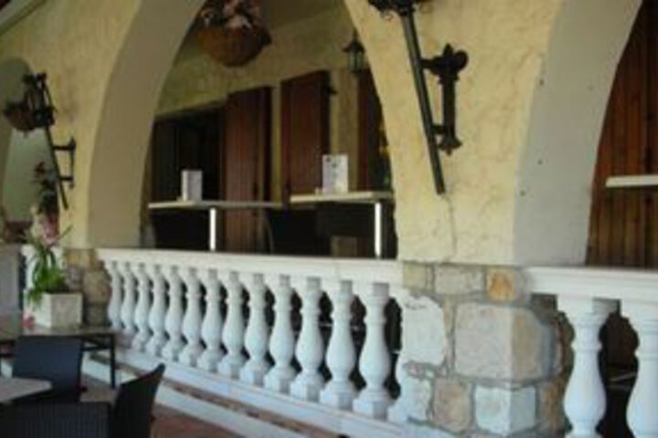 Hotel 8 of 39