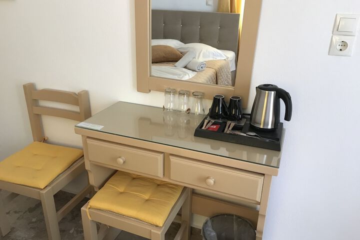 Room 19 of 39