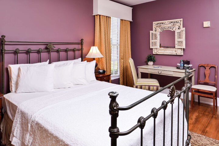 2 Queen Beds Special Interior Entrance (23 of 27)