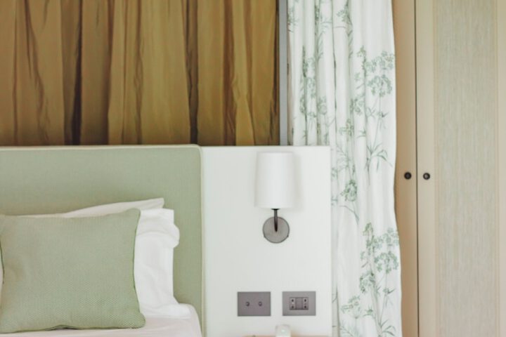 Room 17 of 75