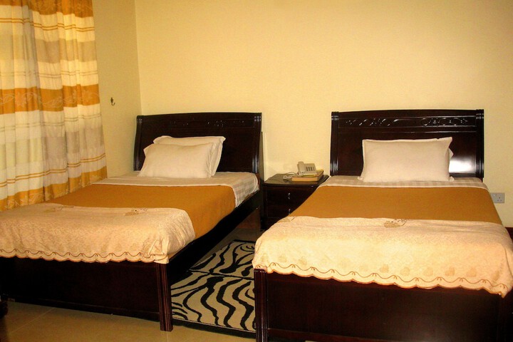 Room 8 of 15