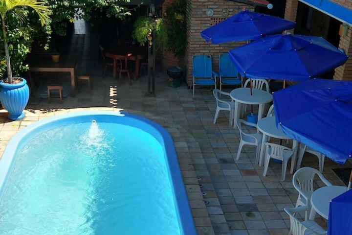 Pool 21 of 38