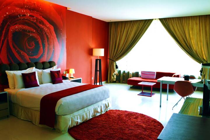 Room 2 of 18